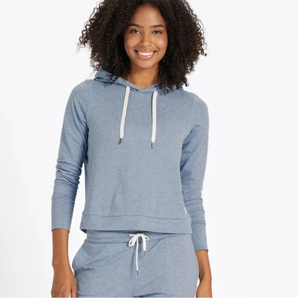Vuori Halo Essential Hoodie Sweater